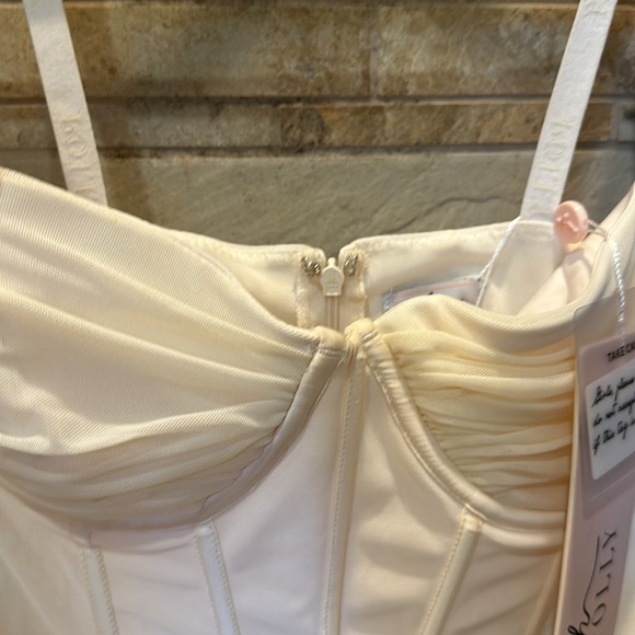 Ivory Oh Polly mini corset dress spaghetti straps and gathers at side runs small - Picture 4 of 4